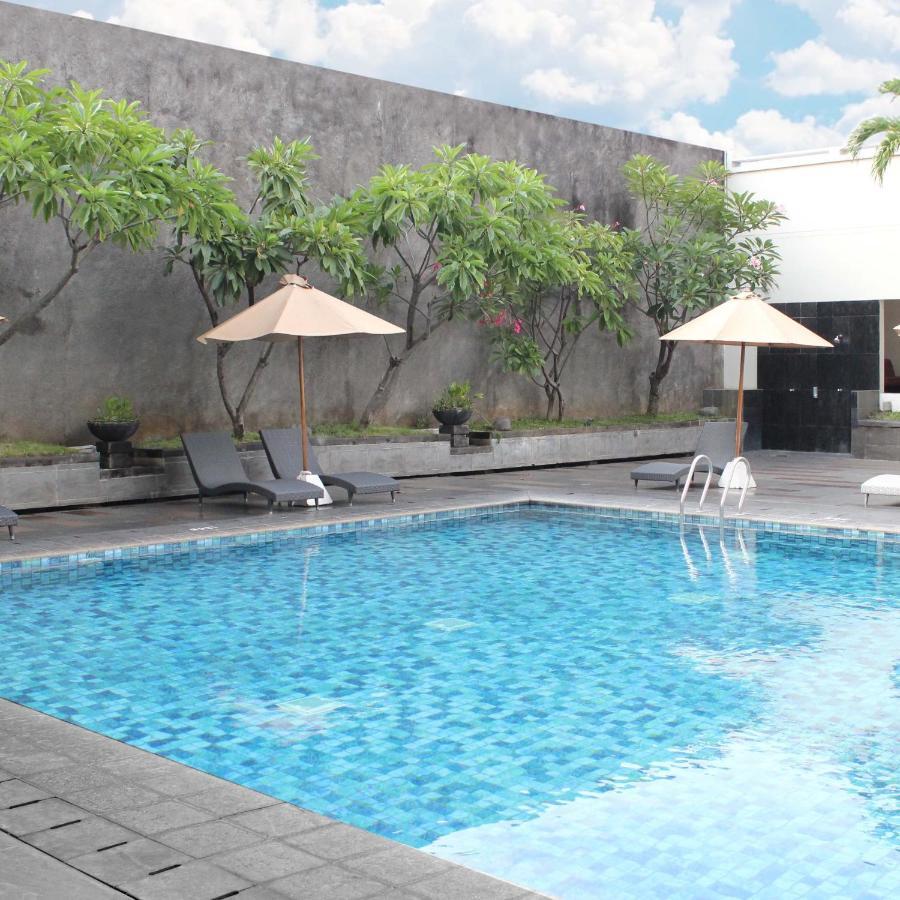 Hotel Santika Premiere Semarang Extérieur photo