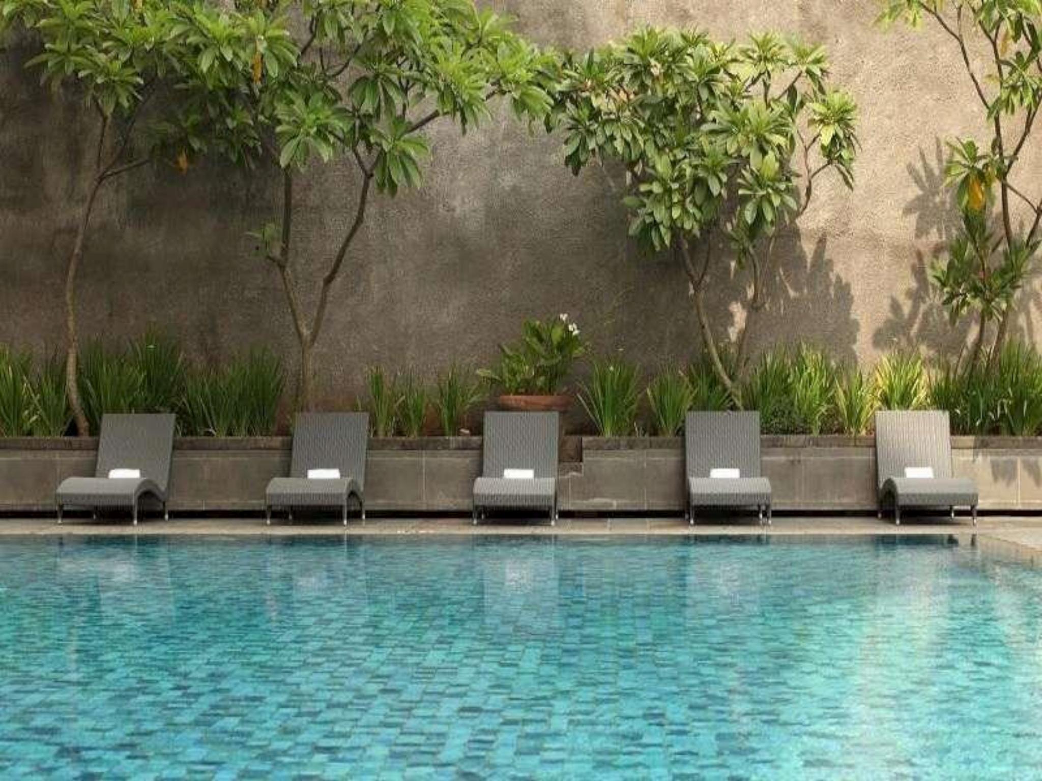 Hotel Santika Premiere Semarang Extérieur photo