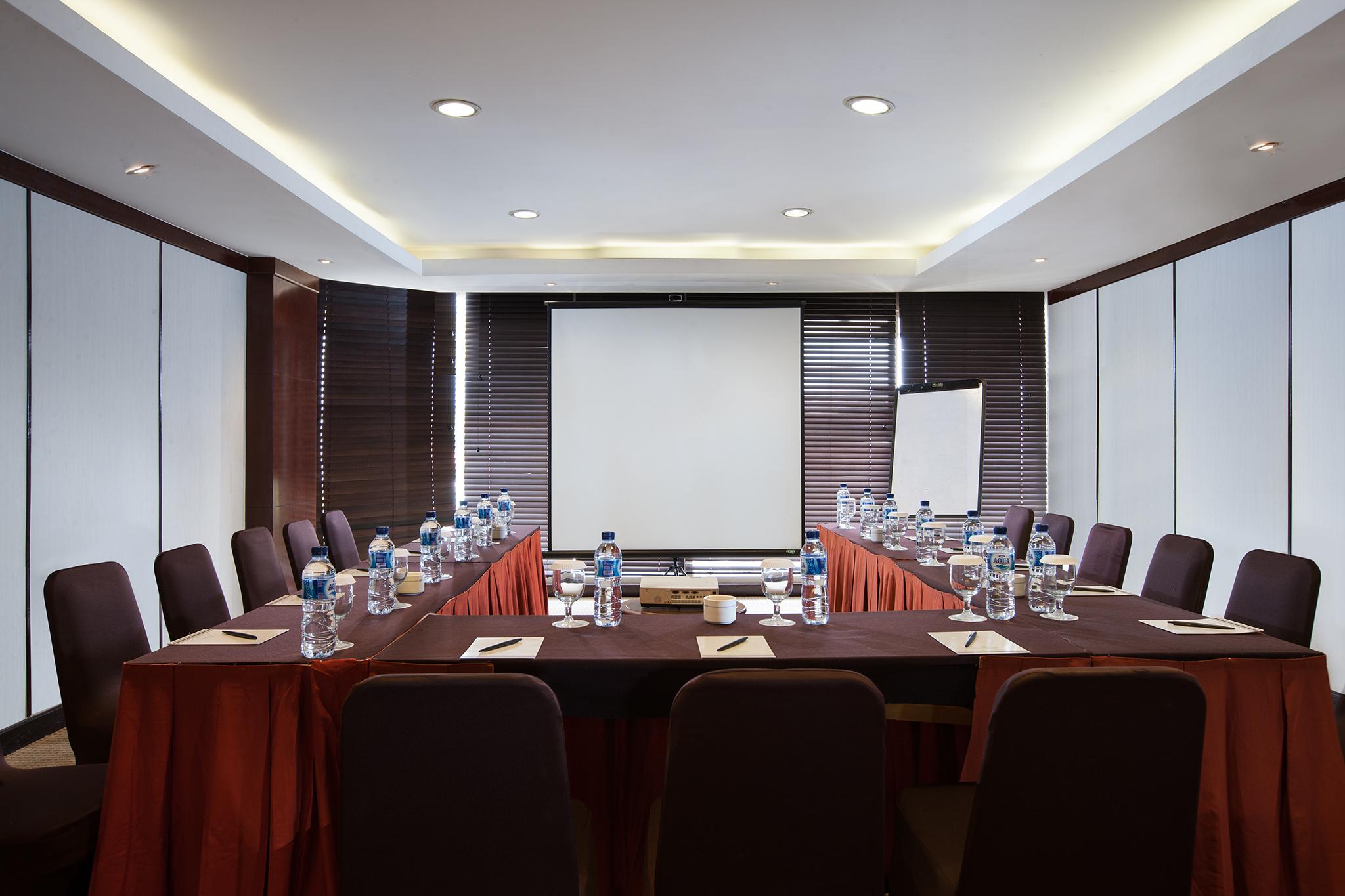 Hotel Santika Premiere Semarang Extérieur photo