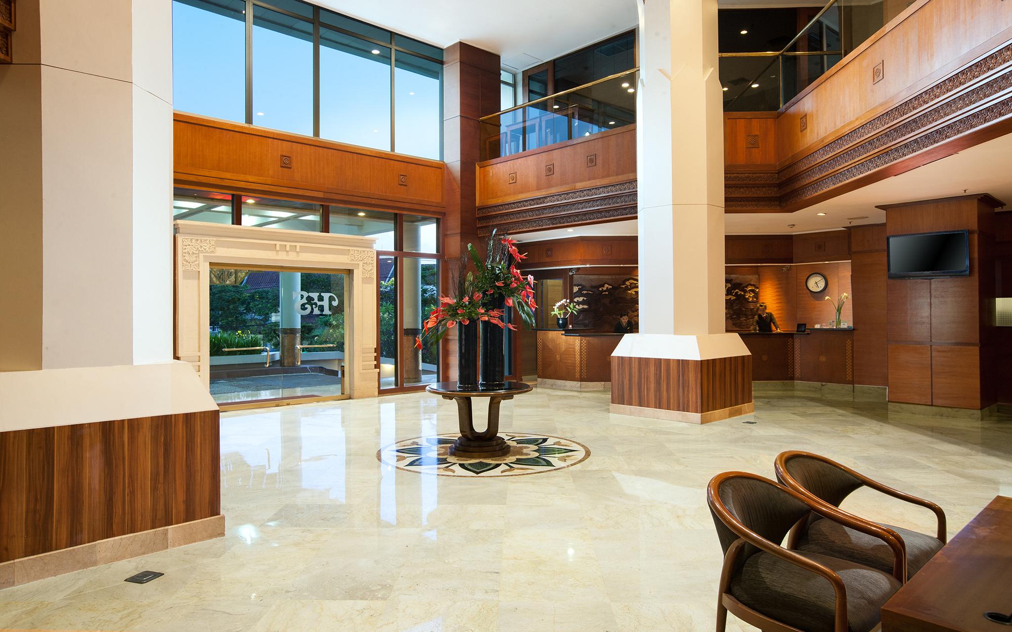 Hotel Santika Premiere Semarang Extérieur photo