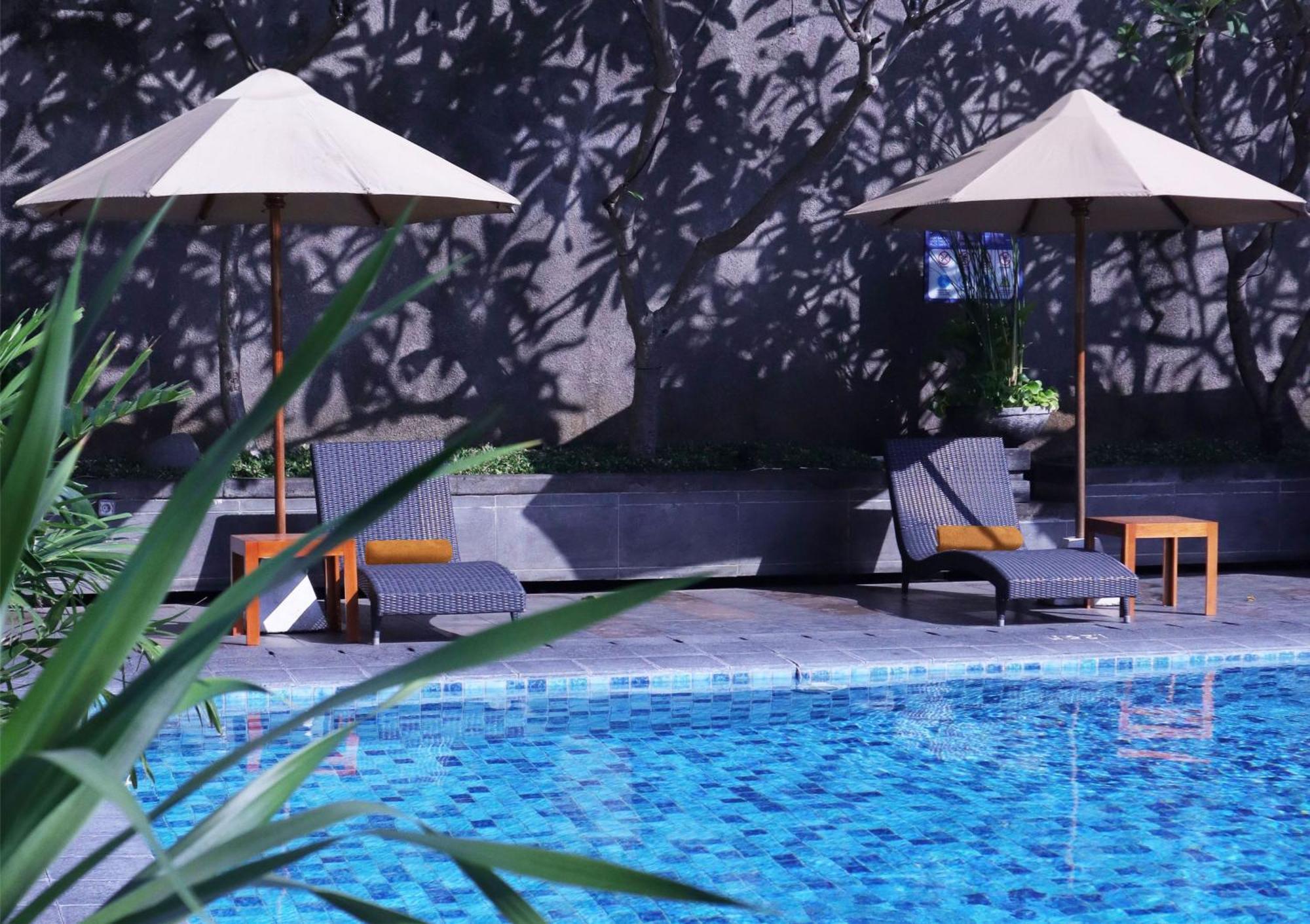 Hotel Santika Premiere Semarang Extérieur photo