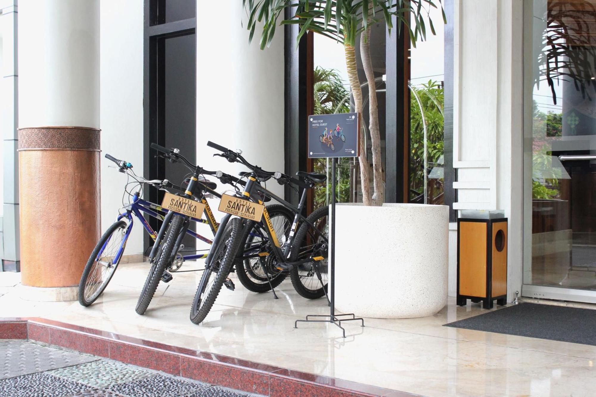 Hotel Santika Premiere Semarang Extérieur photo